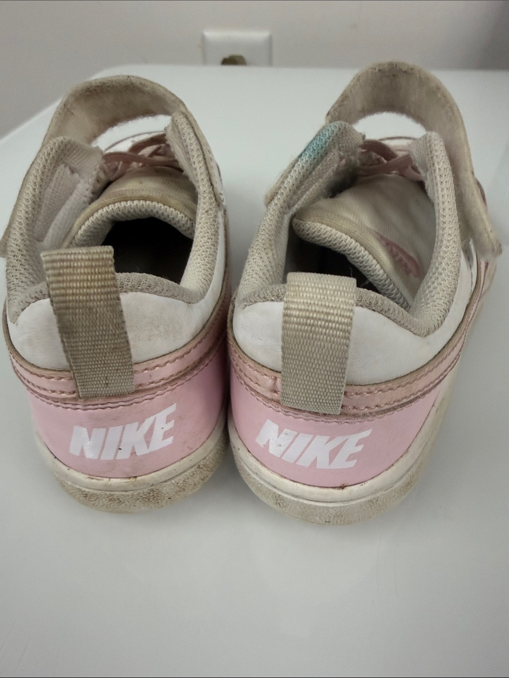 Nike Kids White and Light Pink Low-Top Sneakers 13c - Picture 5 of 7